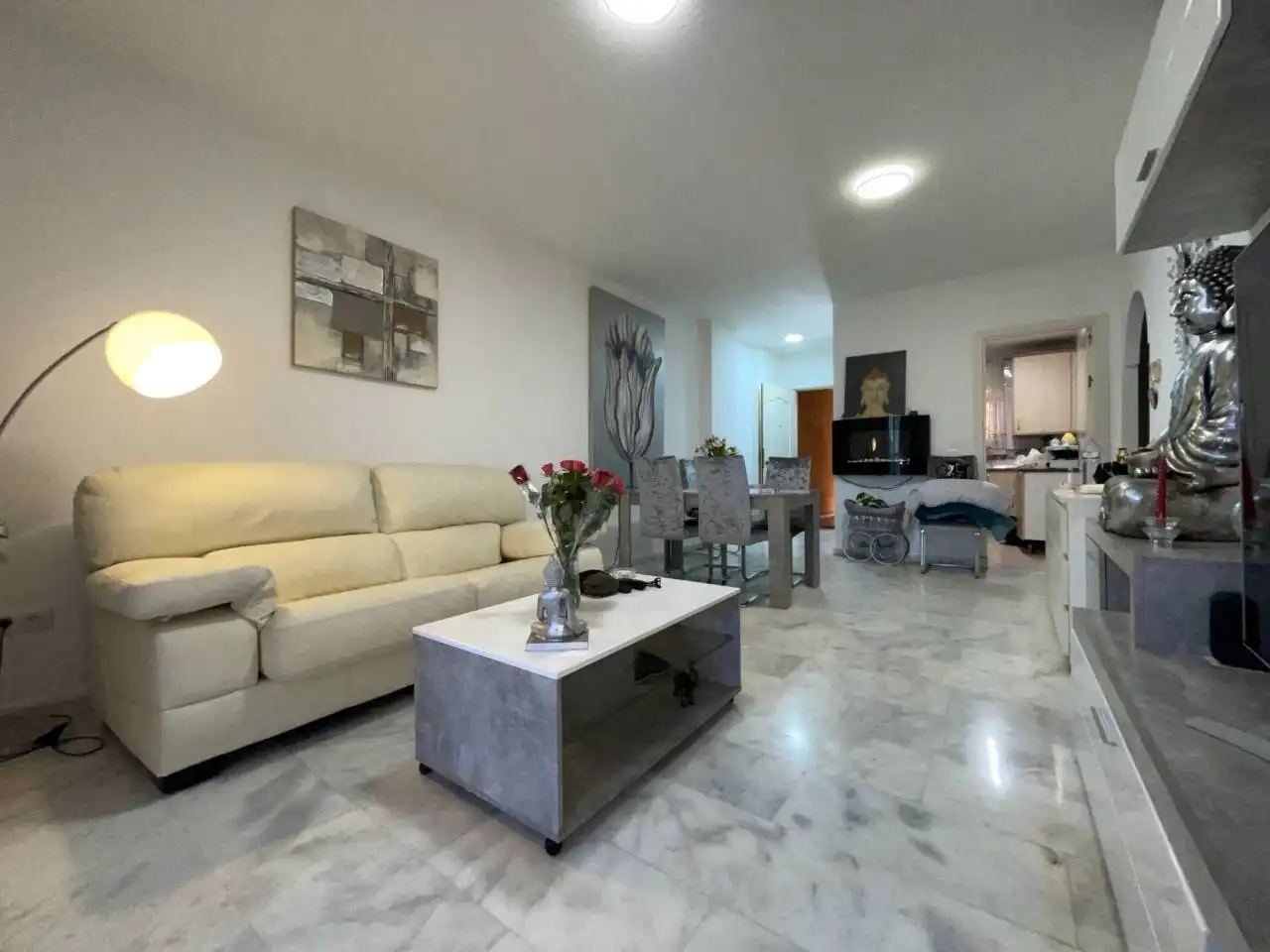 Sala de estar de Piso en venta en Marbella con Aire acondicionado, Calefacción y Terraza