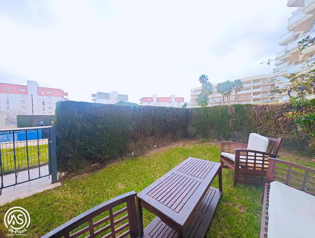 Jardí de Apartament de lloguer en Mont-roig del Camp amb Aire condicionat, Calefacció i Jardí privat
