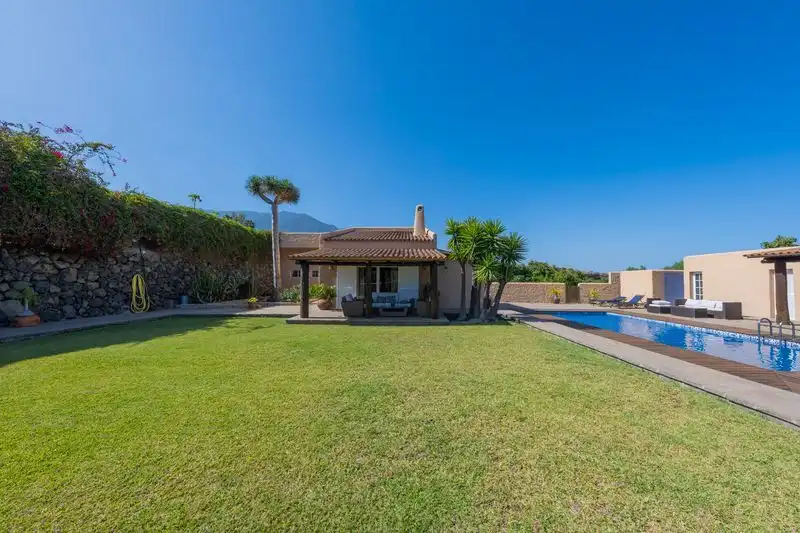 Jardín de Casa o chalet en venta en Arafo con Aire acondicionado, Jardín privado y Piscina