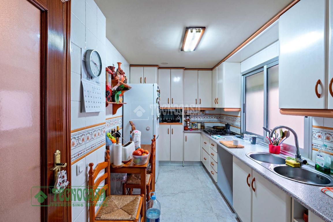 Casa adosada en venda a Santa María del Águila