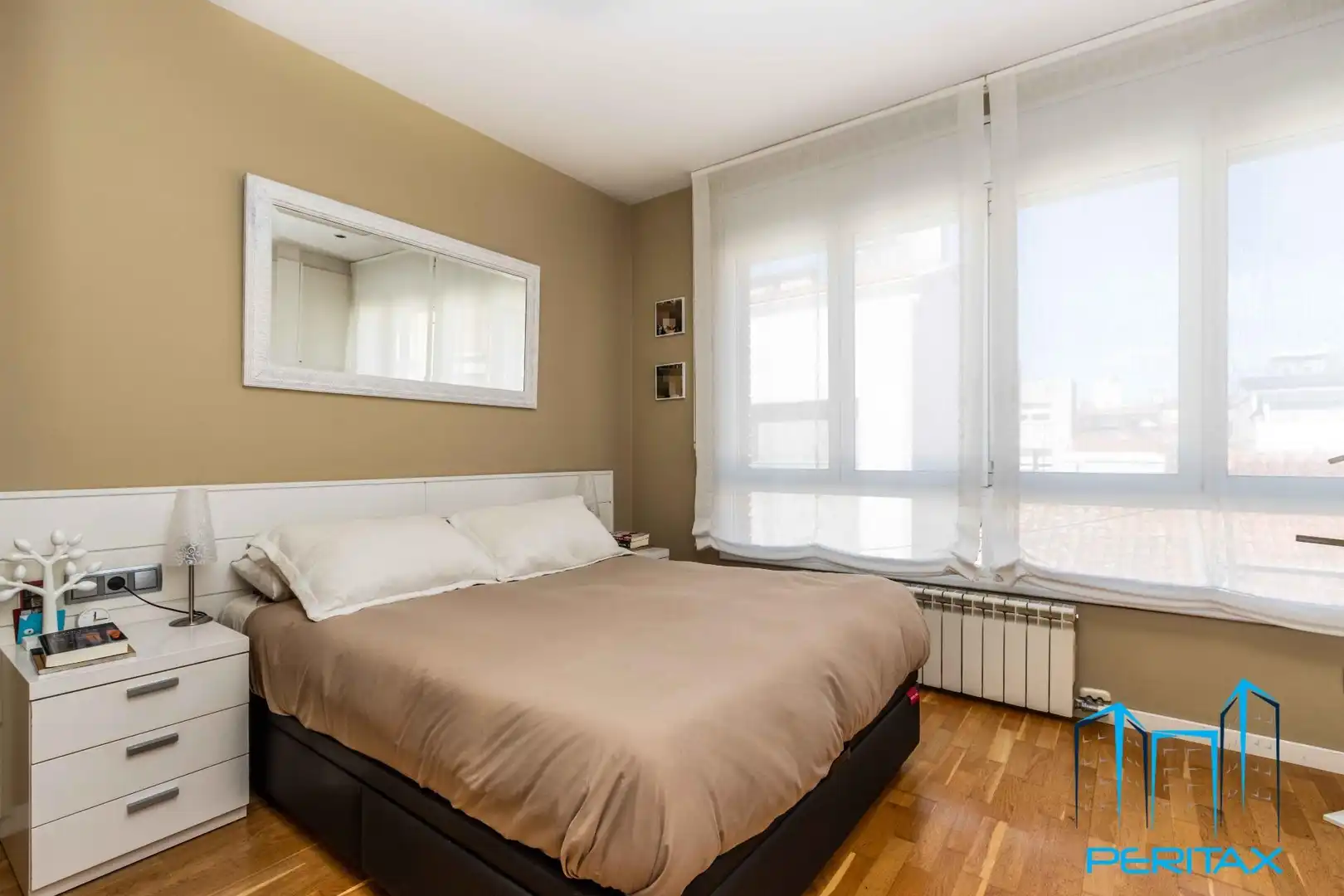 Dormitori de Casa o xalet en venda en Sabadell amb Aire condicionat, Calefacció i Terrassa