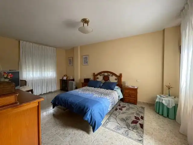 Dormitori de Casa o xalet en venda en Valdemorillo amb Calefacció, Jardí privat i Terrassa