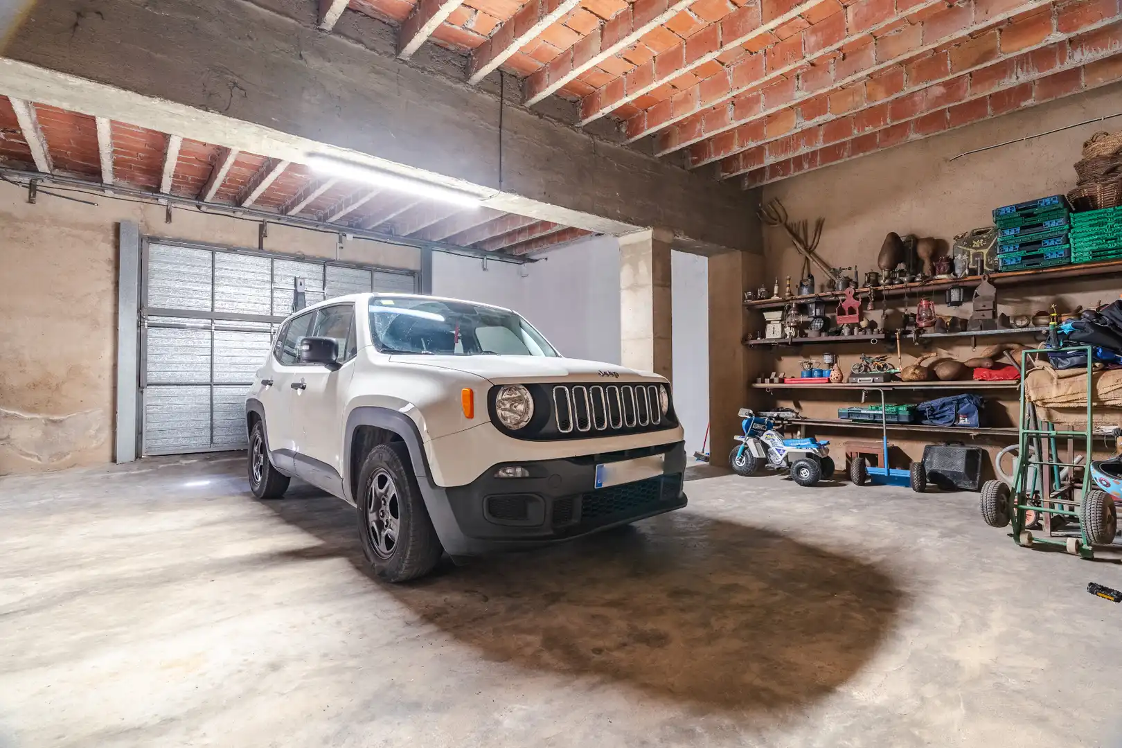 Parkplatz von Haus oder Chalet zum Verkauf in La Pobla de Mafumet mit Klimaanlage, Heizung und Privatgarten