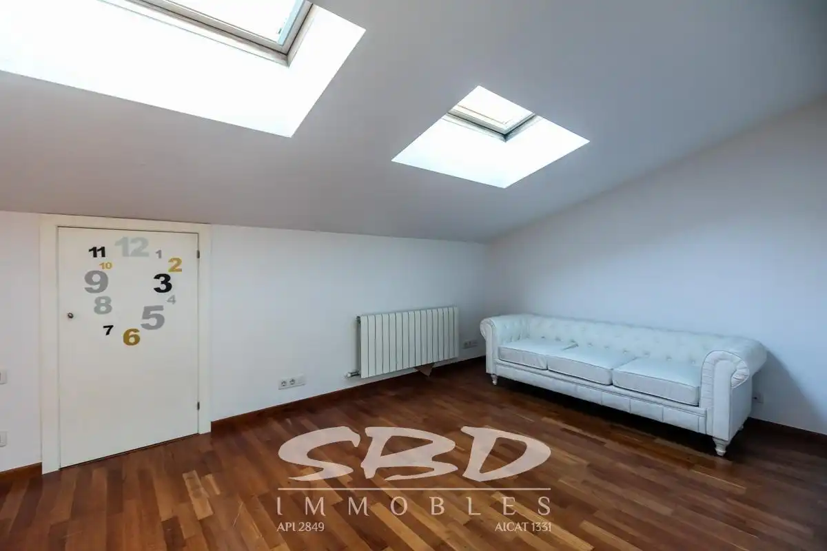 House with balcony to rent in Centre - Sant Oleguer, imagen 85