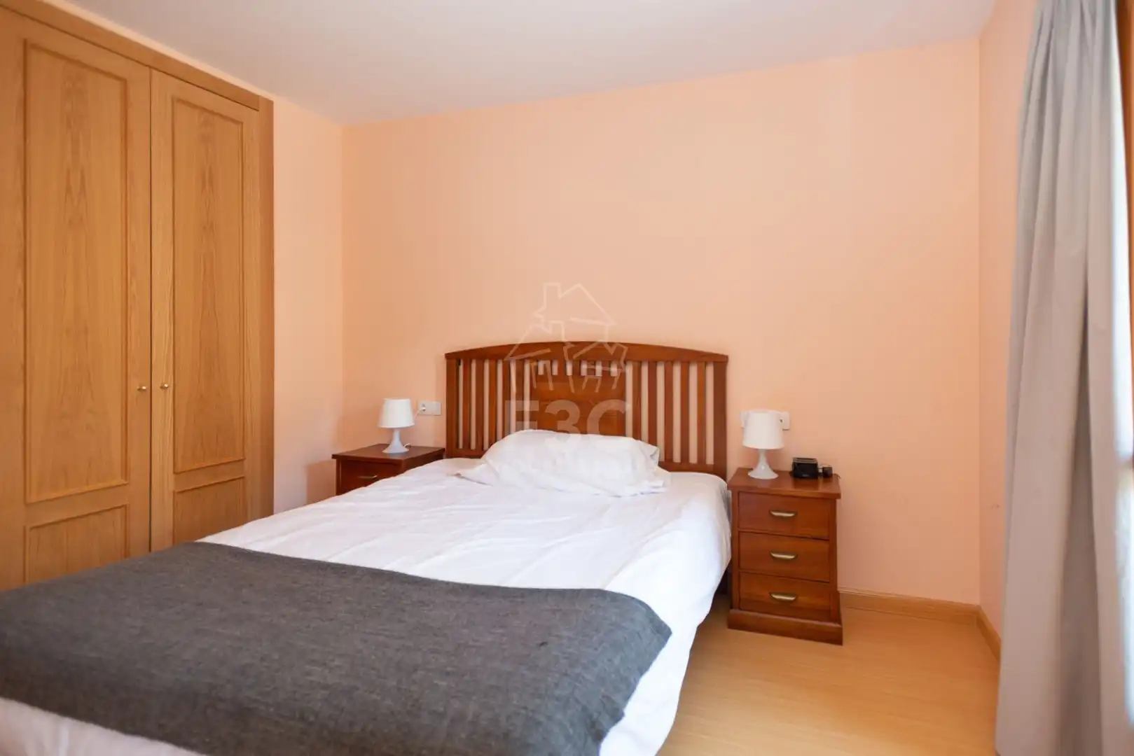 Dormitori de Planta baixa en venda en Canillo amb Calefacció, Parquet i Terrassa