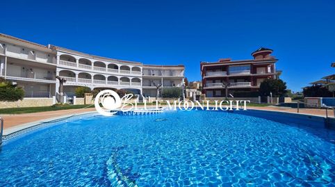Precioso ático en Residencial con garaje cerrado y vistas al mar