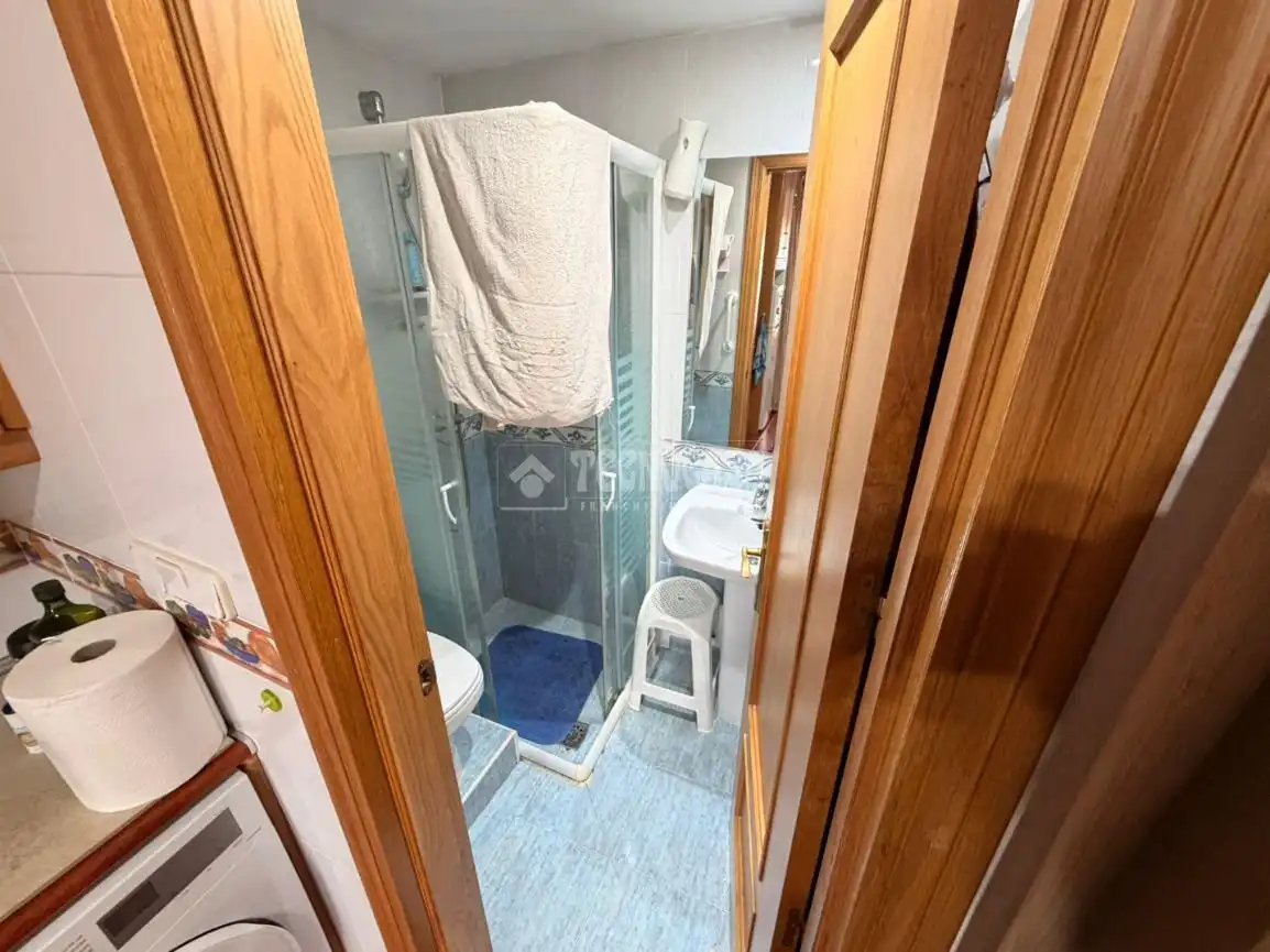 Baño de Piso en venta en Madrid con Aire acondicionado, Calefacción y Piscina comunitaria