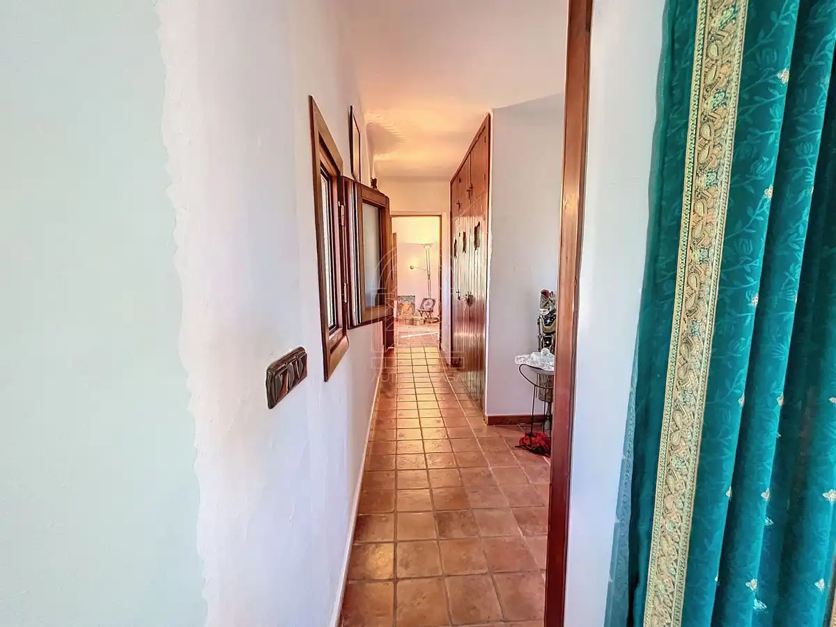 Finca rústica en venta en Comares con Aire acondicionado, Jardín privado y Terraza