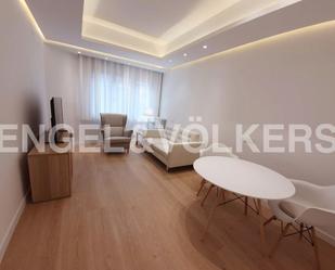 Living room of Apartment to rent in  Barcelona Capital  with Air Conditioner, Heating and Parquet flooring