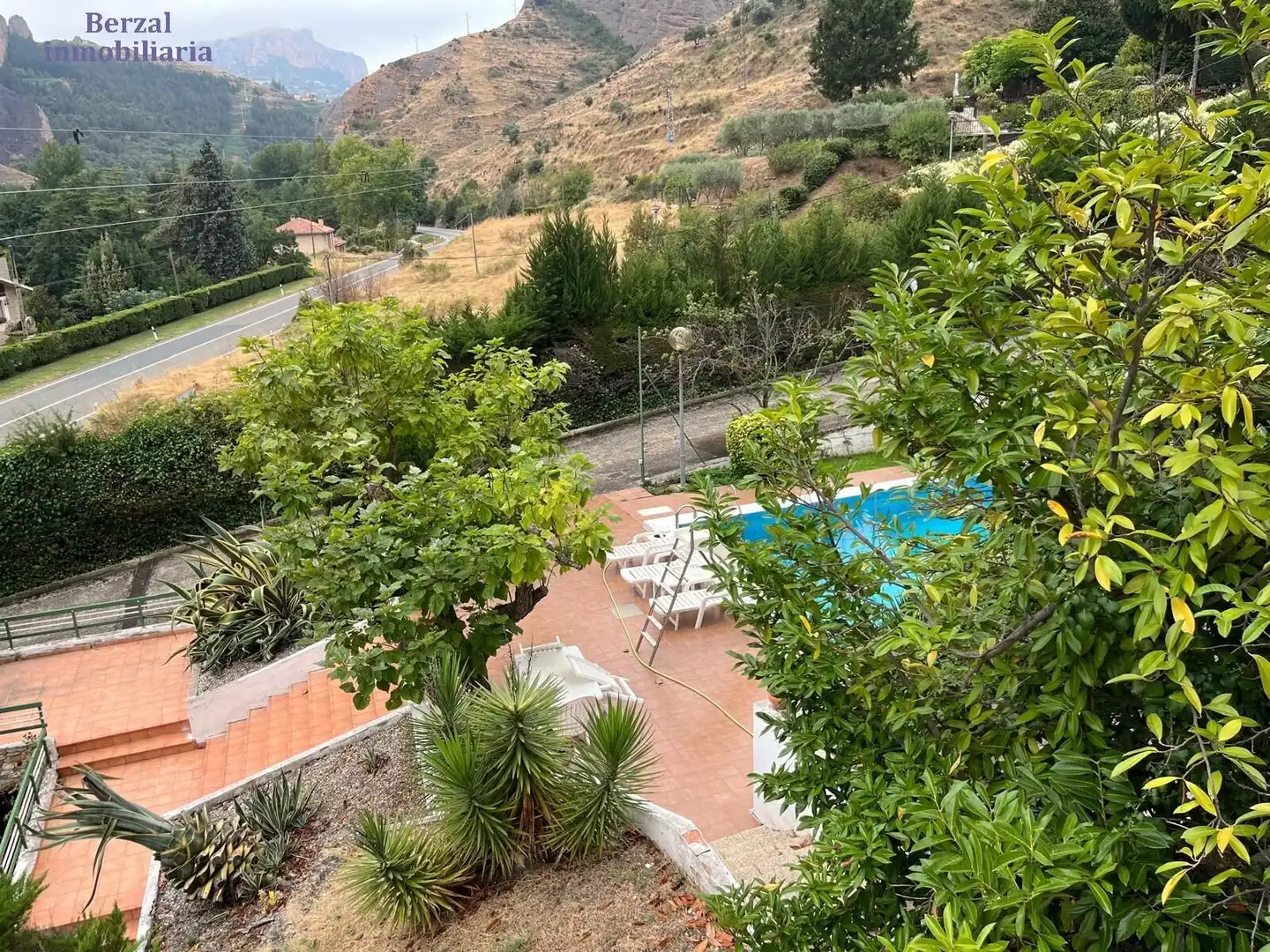 Jardí de Casa o xalet en venda en Sorzano amb Jardí privat, Terrassa i Traster