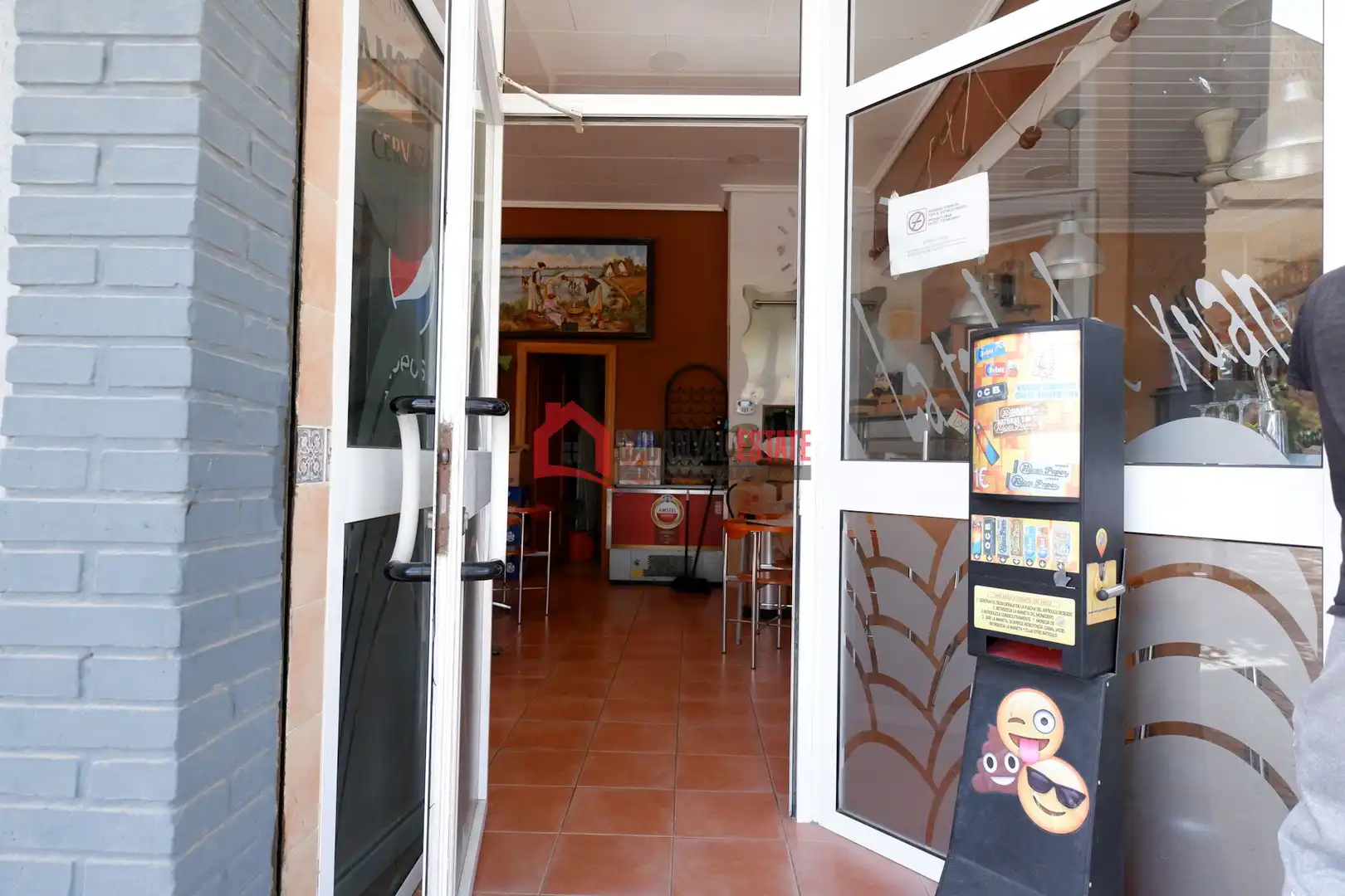 Local en venta en Valencia con Aire acondicionado y Amueblado