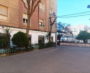 Exterior view of Flat to rent in  Granada Capital  with Air Conditioner