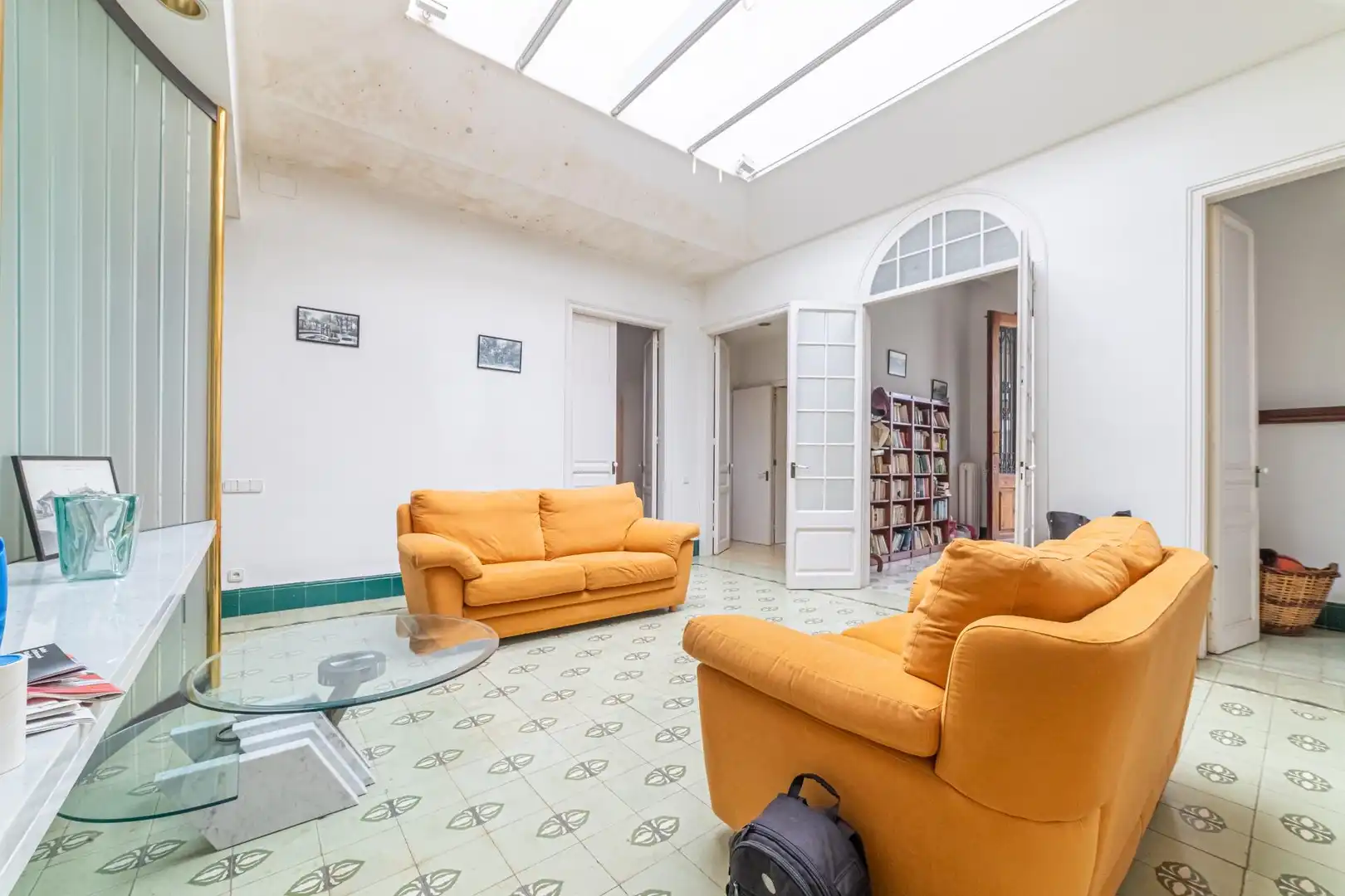 Sala d'estar de Casa o xalet en venda en Caldes de Malavella amb Calefacció, Jardí privat i Terrassa