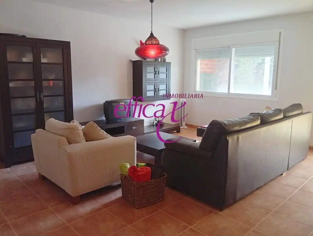 Sala d'estar de Casa o xalet en venda en Novés amb Aire condicionat i Calefacció