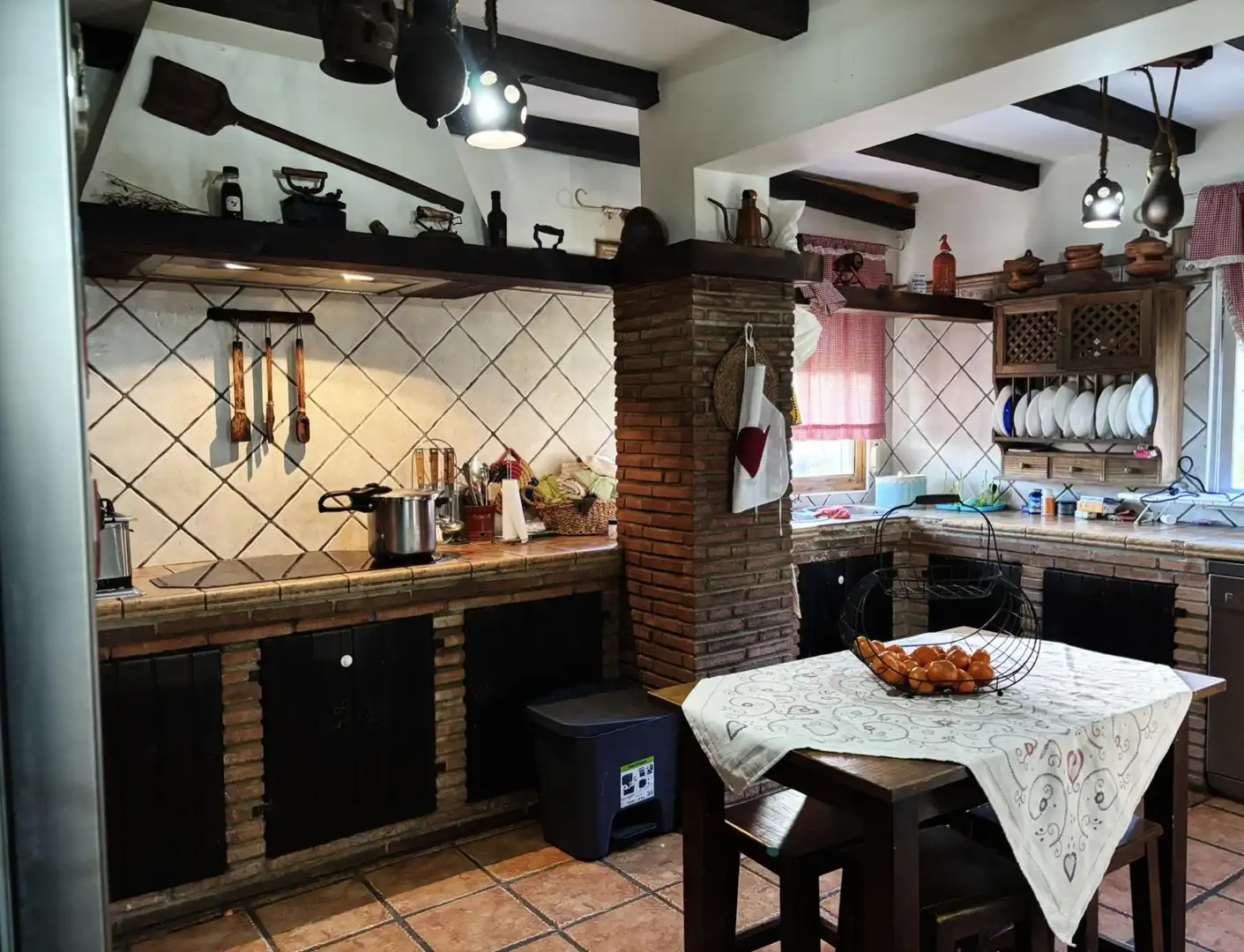 Kitchen of Houses for sale in Algeciras  with Community pool
