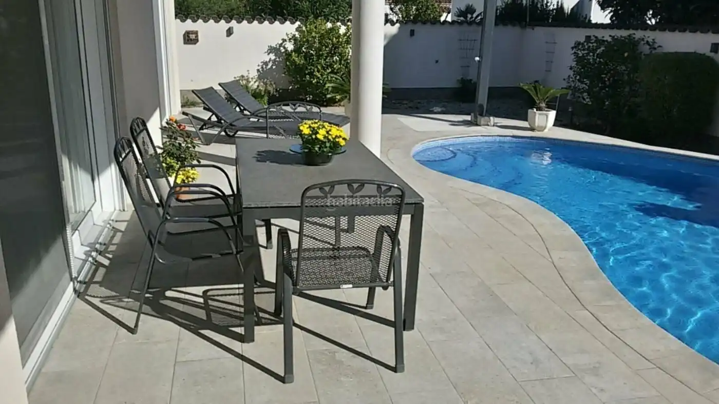 Villa con giardino in vendita a Avinguda de la República Catalana 10, imagen 12