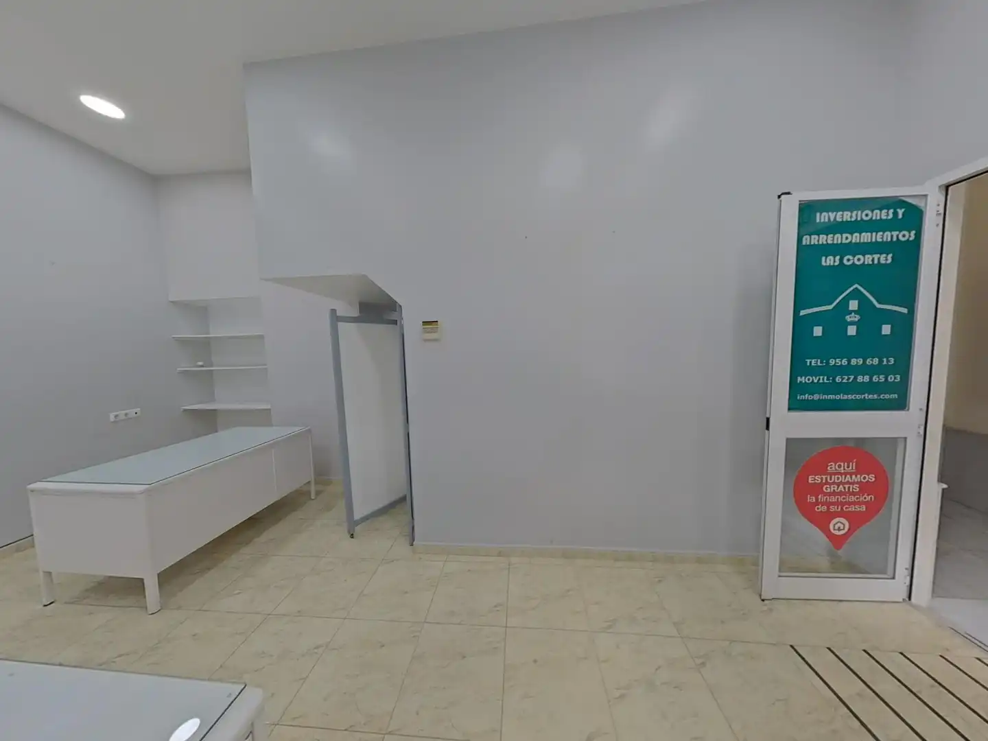 Commercial properties for rent in Calle CORTES LAS, Centro