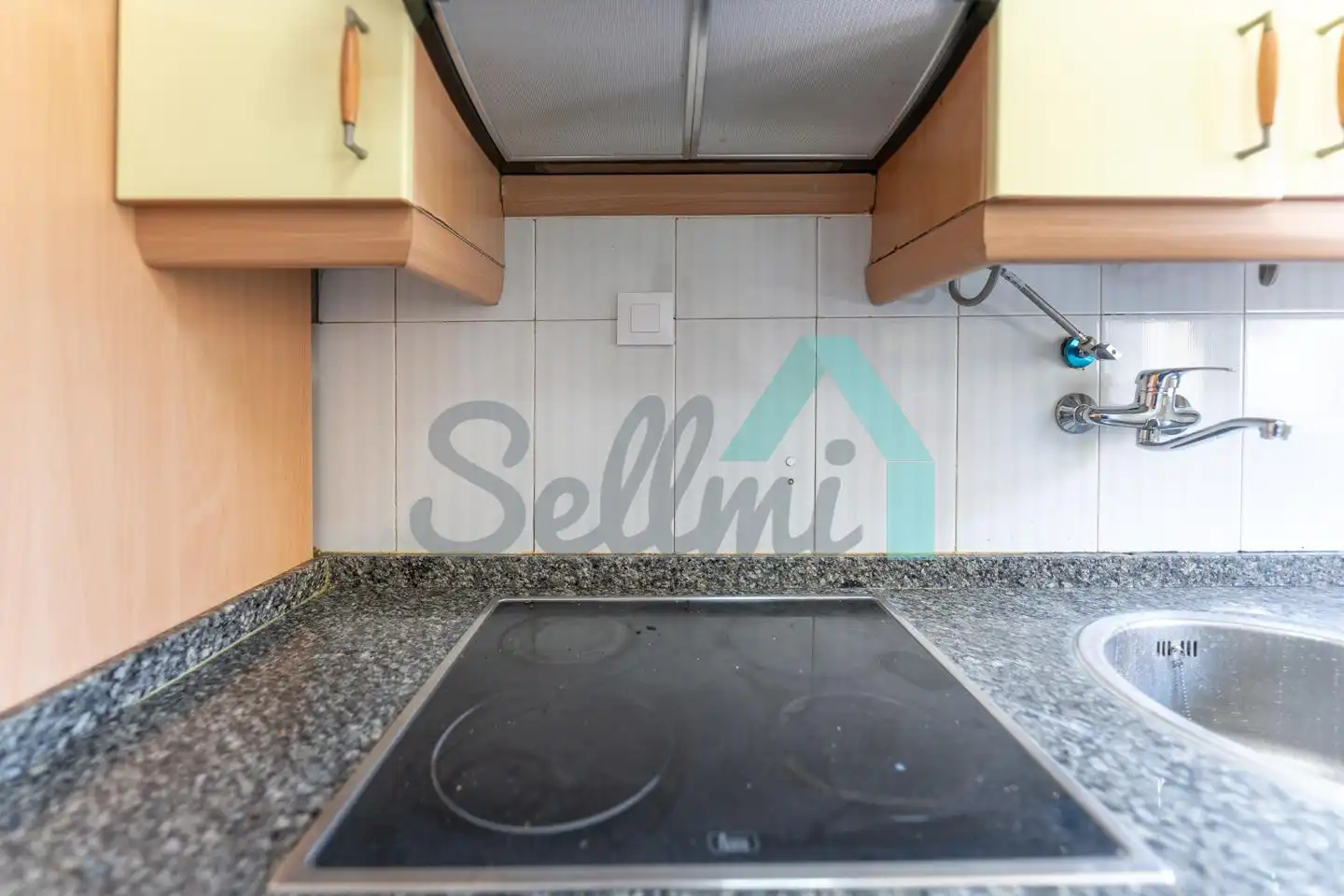 Kitchen of Ground floor for rent in Avilés  with Heating and Furnished