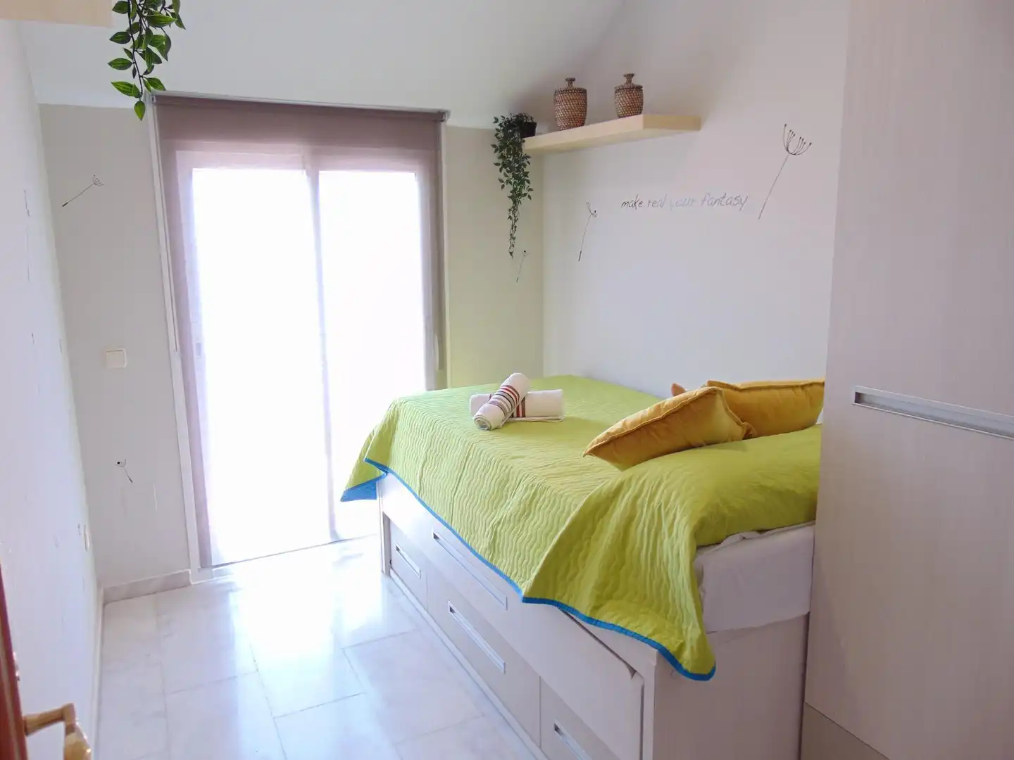 Habitación de Ático en venta en Fuengirola con Aire acondicionado, Terraza y Amueblado