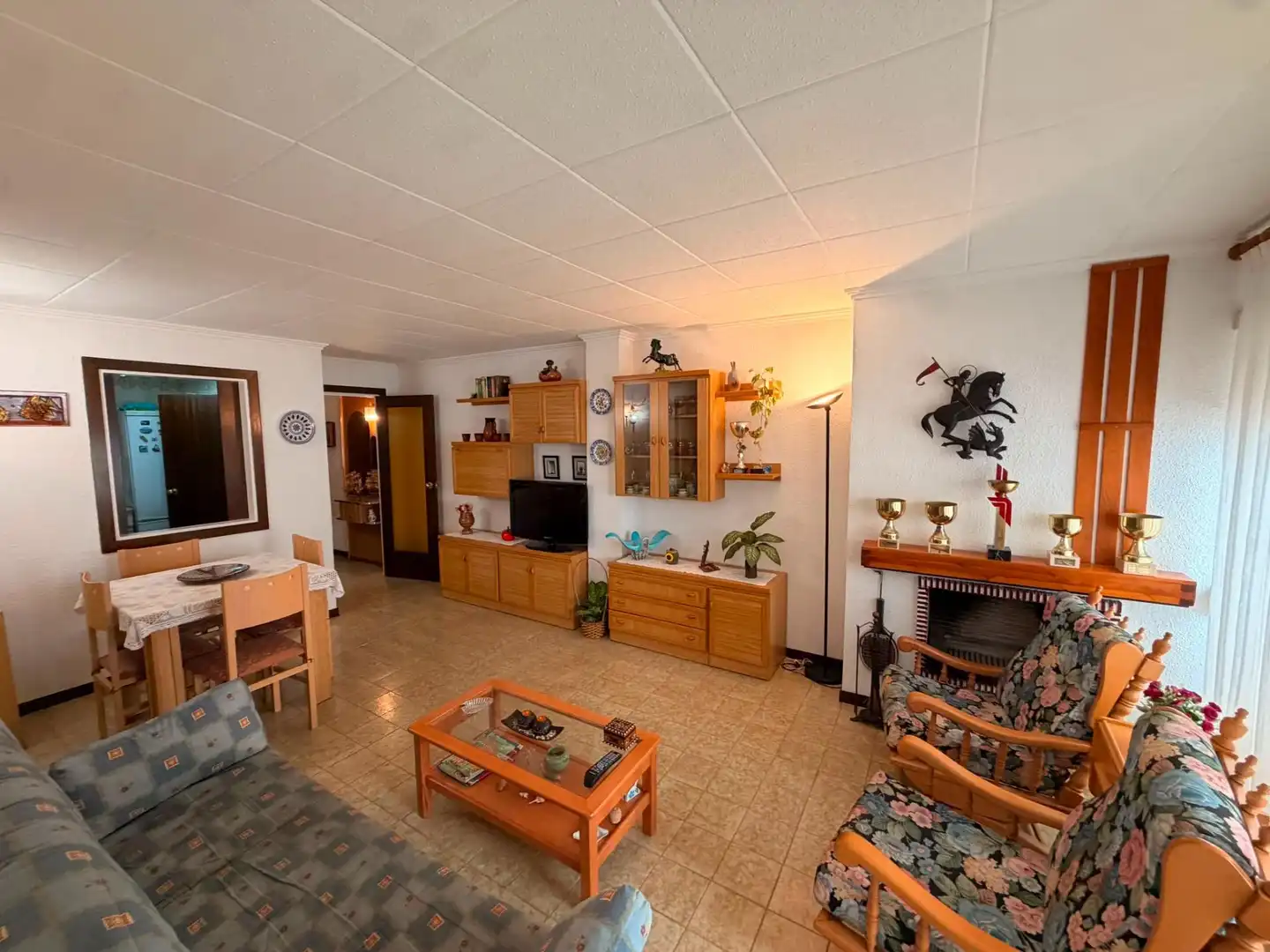Sala d'estar de Pis en venda en Pineda de Mar amb Balcó i Piscina comunitària