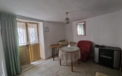 House or chalet for sale in Salar  with Air Conditioner