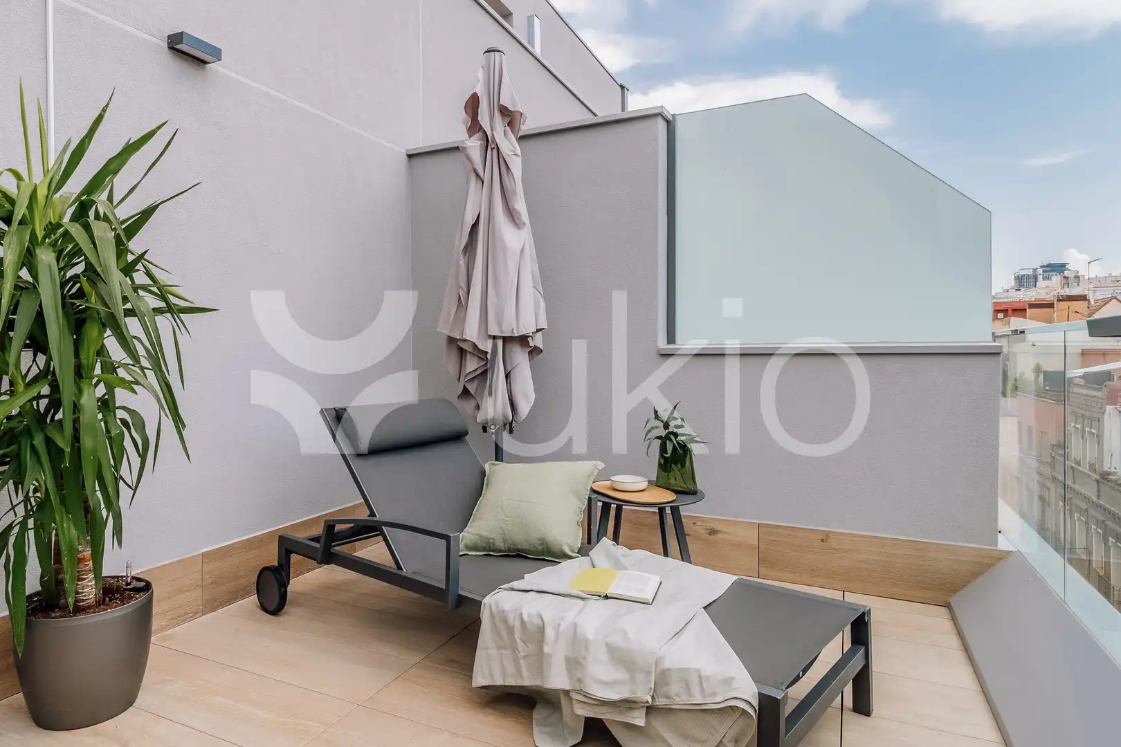 Terrassa de Apartament de lloguer en Madrid amb Aire condicionat, Calefacció i Terrassa