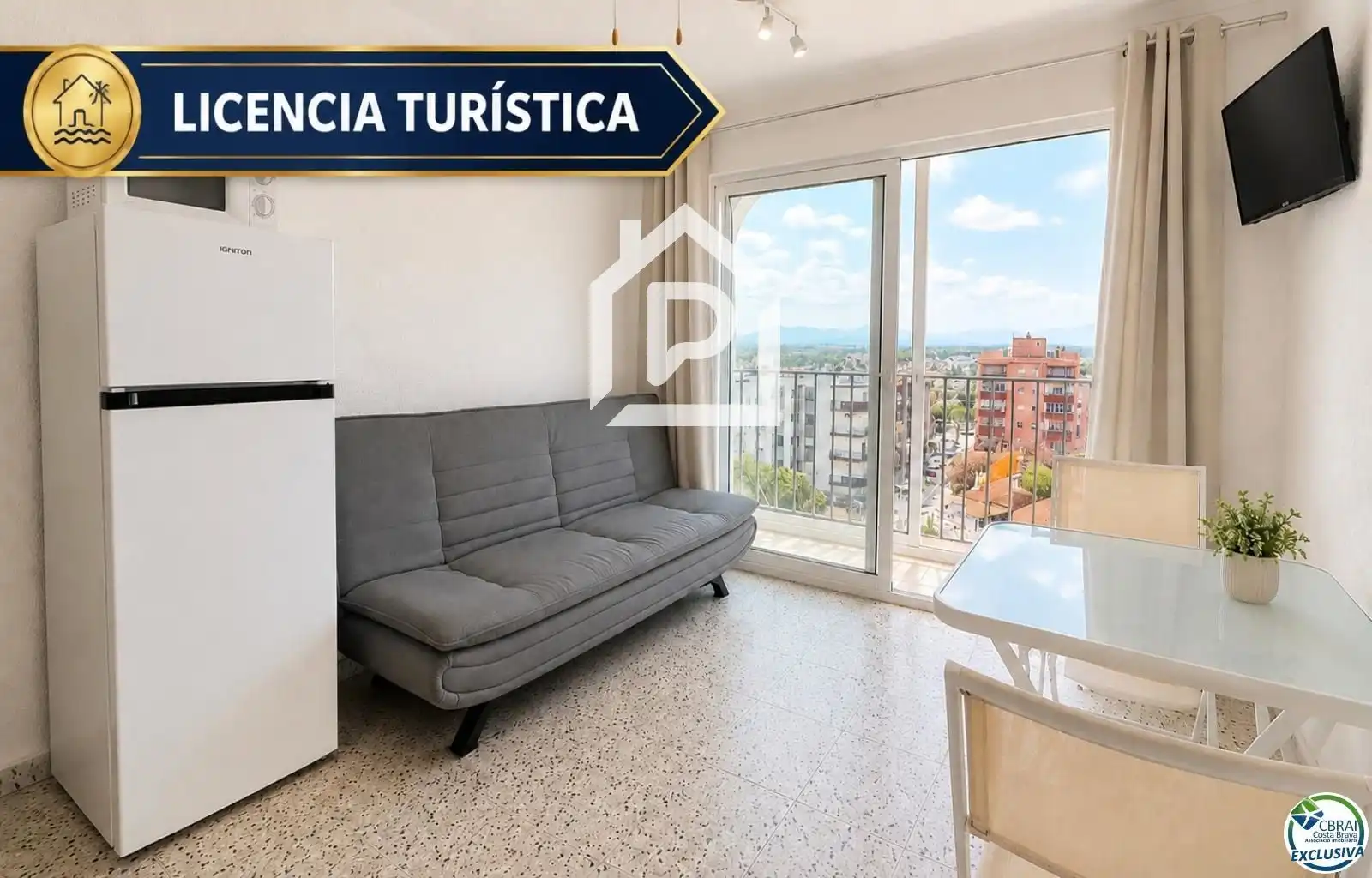 Vista exterior de Piso en venta en Empuriabrava con Calefacción, Terraza y Amueblado