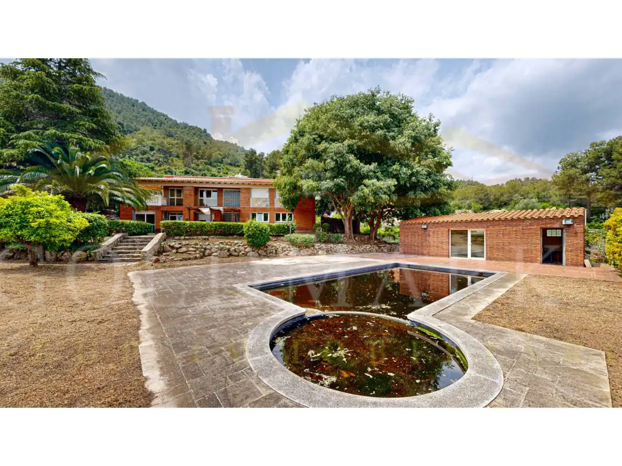 Jardí de Casa o xalet en venda en Corbera de Llobregat amb Aire condicionat, Calefacció i Jardí privat