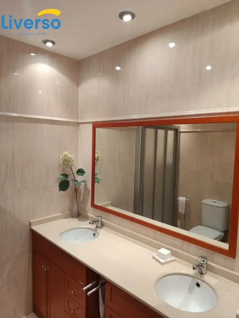 Bathroom of Flat for sale in Burgos  with Furnished