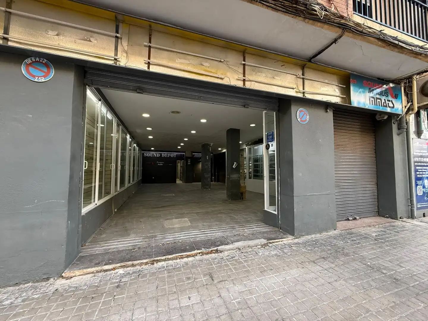 Local comercial en venta en Carrer de les Illes Canàries, imagen 30