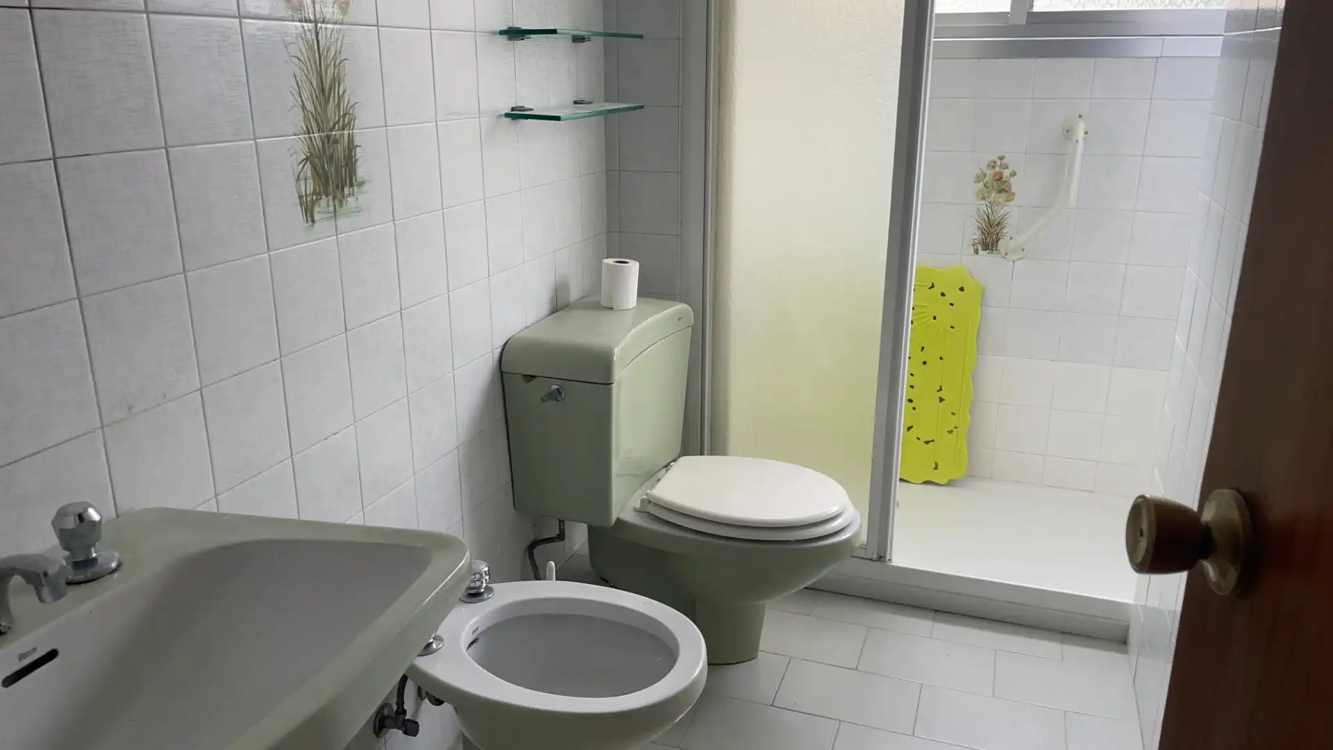 Bathroom of Flat for sale in Oleiros  with Parquet flooring, Storage room and Oven