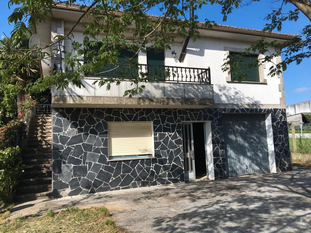 Exterior view of House or chalet for sale in Boqueixón  with Private garden, Terrace and Furnished