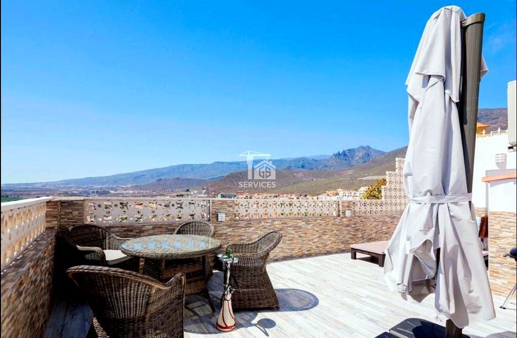 Terrassa de Casa adosada en venda en Adeje amb Aire condicionat, Jardí privat i Terrassa