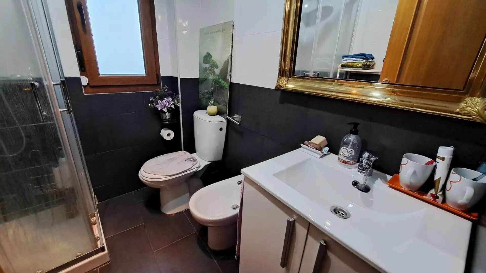 Badezimmer von Country house zum Verkauf in Toral de los Vados
