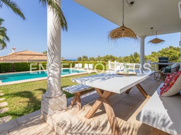 Casa con piscina en venta en El Montgó