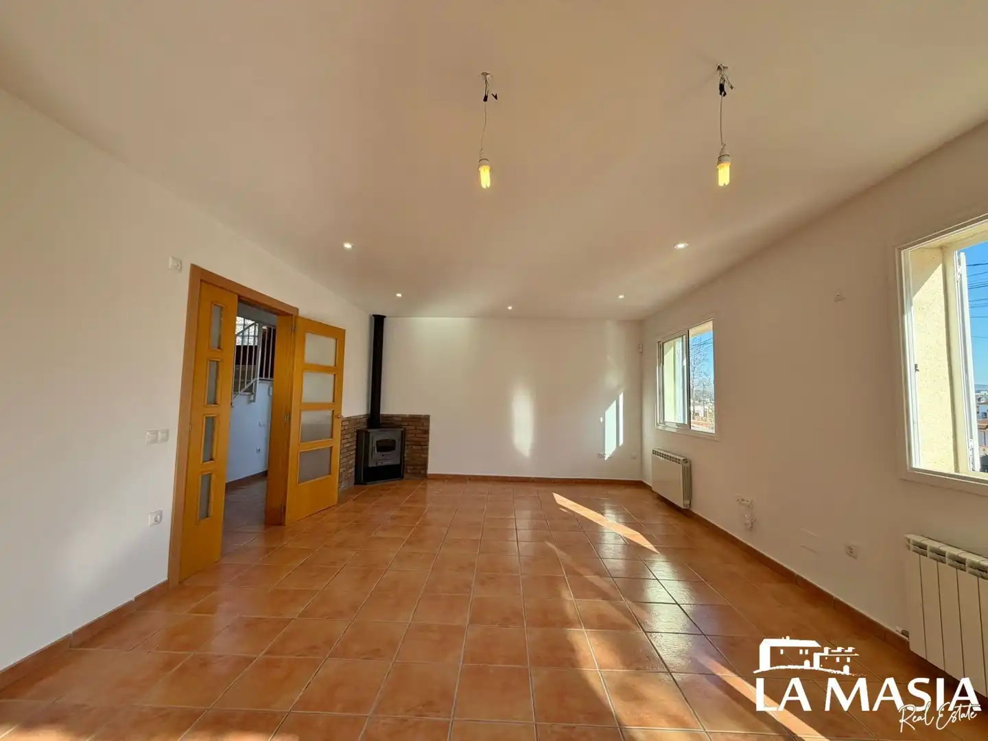 Sala de estar de Casa o chalet en venta en Canyelles con Calefacción, Jardín privado y Terraza