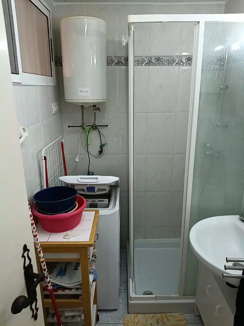Baño de Estudio de alquiler en Arona con Terraza, Amueblado y Lavadora
