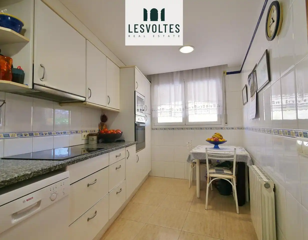 Cocina de Casa adosada en venta en Palafrugell con Aire acondicionado, Calefacción y Jardín privado