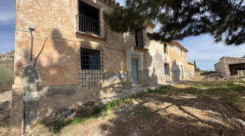 🌿 Finca rústica en plena producción  única a tan solo 1,5 km de Cehegín – ideal para chalet legal o casas rurales
