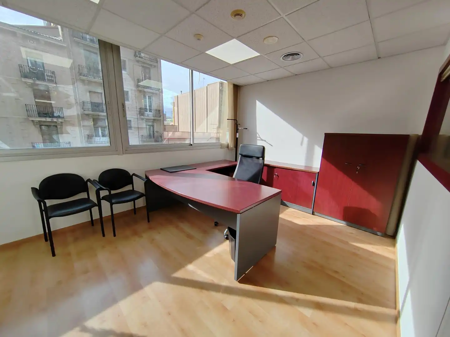 Oficina en venta en Barcelona con Aire acondicionado, Calefacción y Amueblado