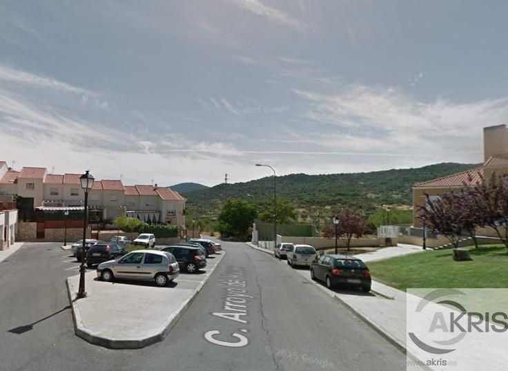 Vista exterior de Casa adosada en venda en San Martín de Valdeiglesias