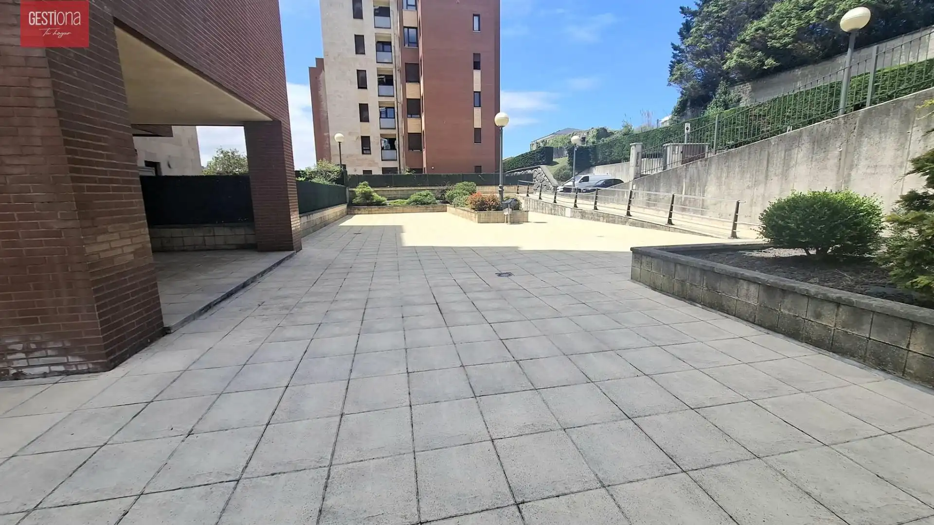 Aparcament de Pis en venda en Santander amb Calefacció i Piscina comunitària