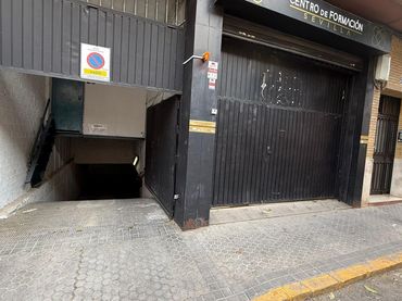Local comercial en venda a Calle Hernán Ruiz