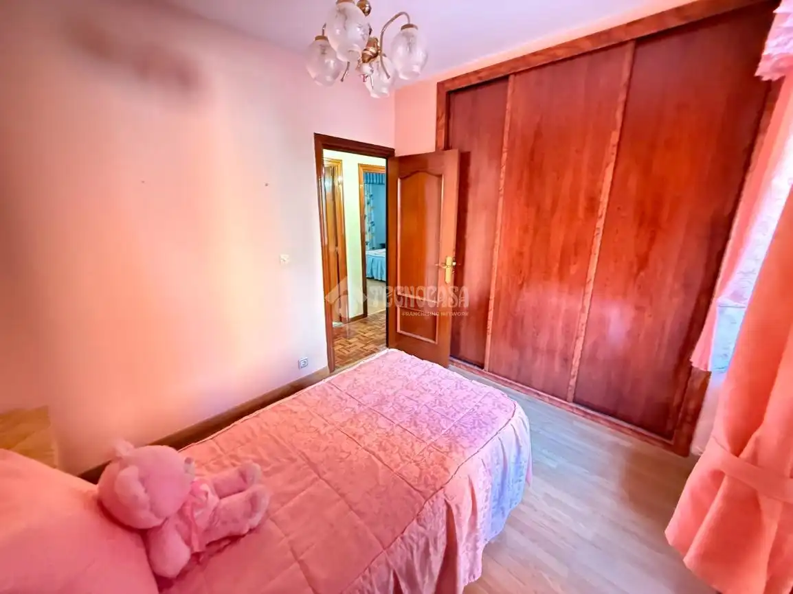 Bedroom of Flat for sale in Alcalá de Henares  with Air Conditioner and Heating
