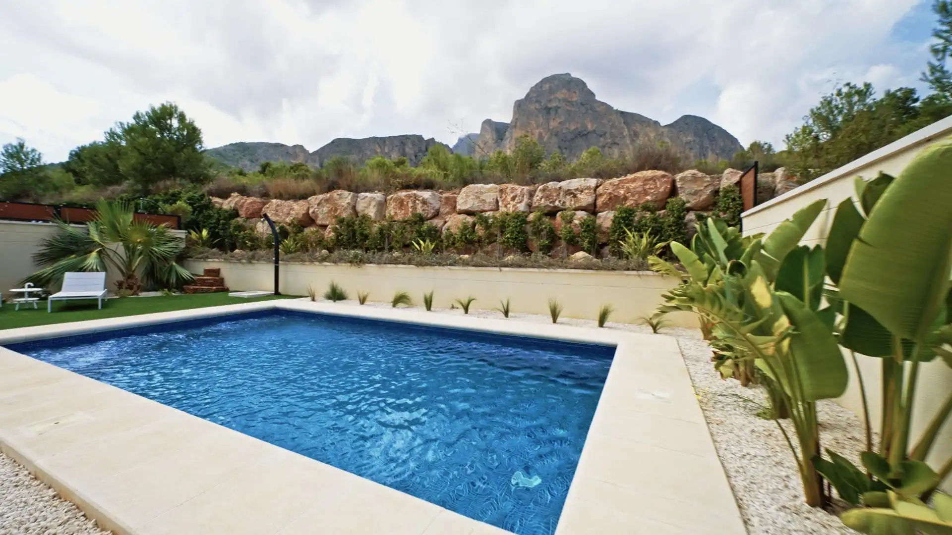 Chalet con piscina en venta en Calle PAU NUMERO 1, imagen 61