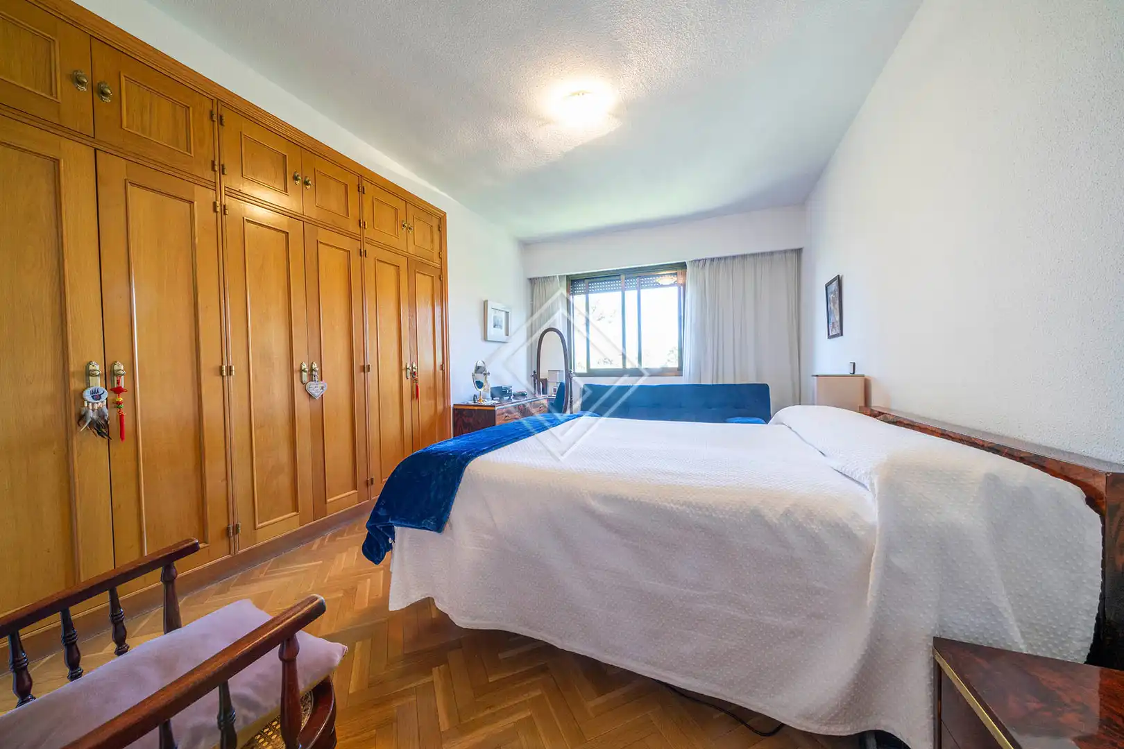 Habitación de Piso en venta en Madrid con Jardín privado, Terraza y Piscina comunitaria