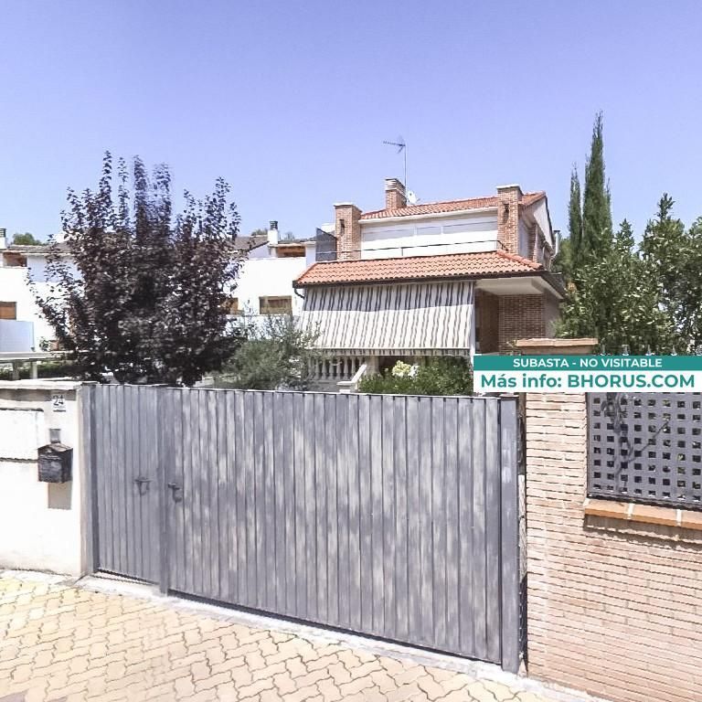 Vista exterior de Casa o xalet en venda en  Zaragoza Capital amb Jardí privat i Piscina