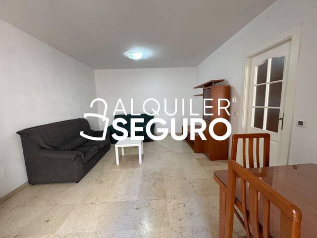 Piso en Alquiler en Guadiaro en Girón - Las Delicias