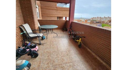 Foto 4 de Piso de alquiler en Piedras Redondas - Torrecárdenas,  Almería Capital