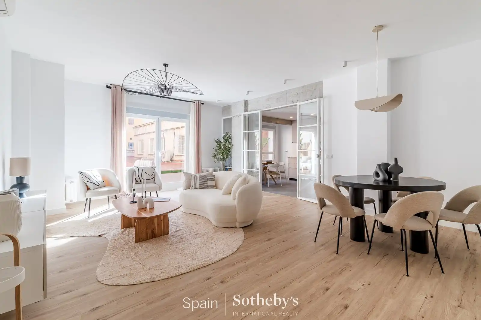Sala d'estar de Apartament de lloguer en Madrid amb Aire condicionat, Calefacció i Terrassa